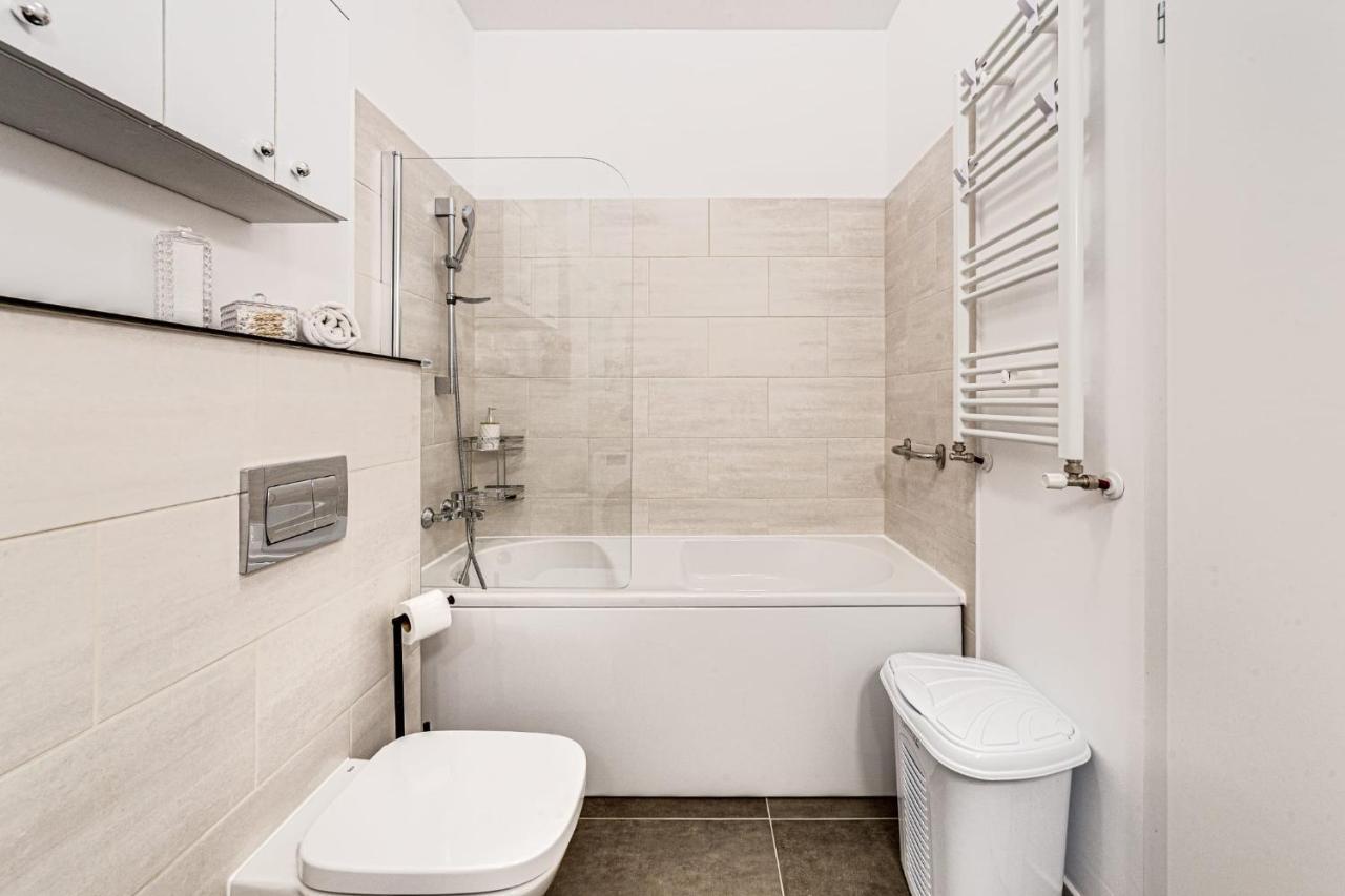 Ari Green Apartment Near Atrium Mall Arad Buitenkant foto
